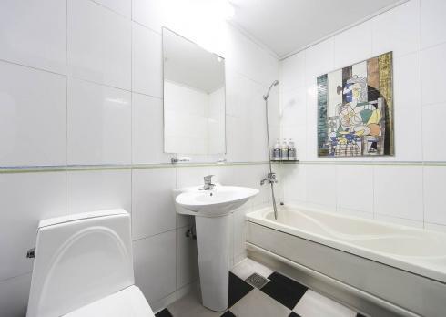 Apartamento de 1000 m² con 1 habitación/es y 1 baño/s de uso privado, en Uichang-gu Changwon Exterior foto