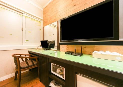 Apartamento de 1000 m² con 1 habitación/es y 1 baño/s de uso privado, en Uichang-gu Changwon Exterior foto